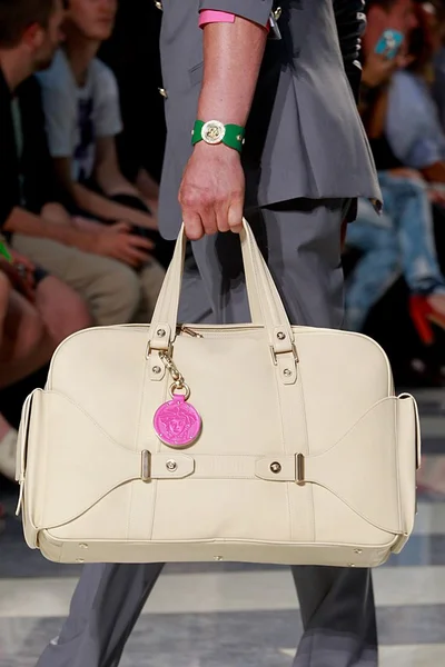 Look 46